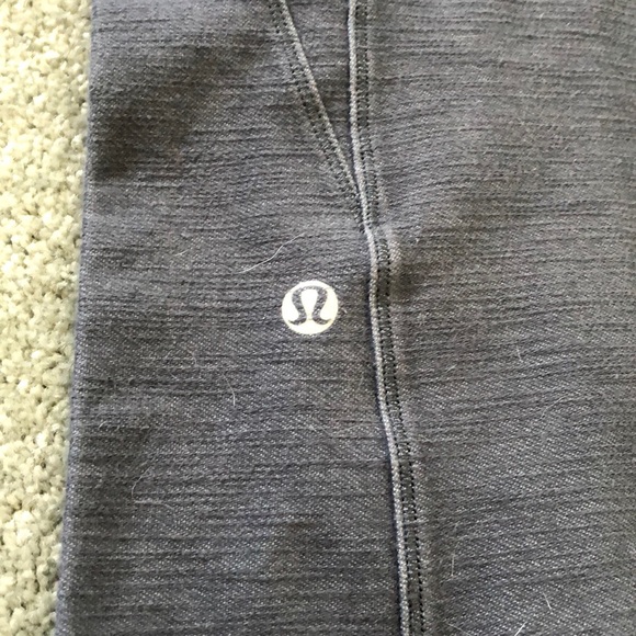 Lulu lemon yoga pants - Picture 2 of 2
